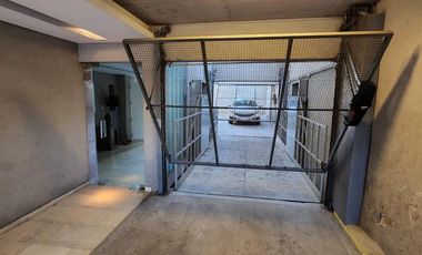 EXCELENTE COCHERA EN VENTA EN SEGUNDO SUBSUELO A METROS DE AV. MAIPU. OLIVOS