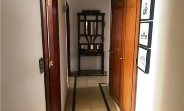 Chalet 5 ambientes. Patio con parrilla. Zona Chauvin