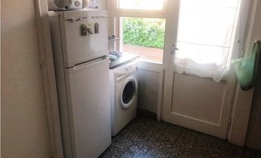 Chalet 5 ambientes. Patio con parrilla. Zona Chauvin