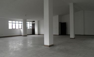 bodega en arriendo en obrero. Cod A107727