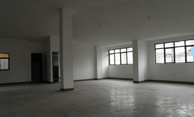 bodega en arriendo en obrero. Cod A107727