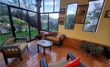Casa con terreno en venta en machangara ucubamba