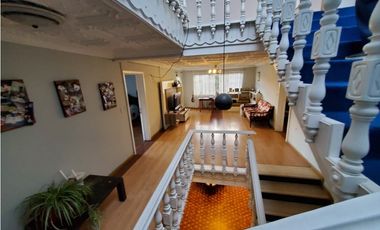 Casa con terreno en venta en machangara ucubamba