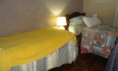 BURZACO: VENTA DE CASA CON PARQUE Y GARAGE