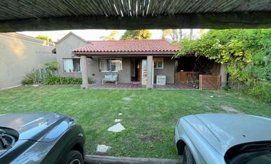 CASA EN VENTA EN EL CARMENCITO CON PILETA