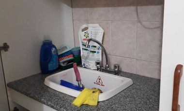 HERMOSO CHALET DESARROLLADO EN LOTE Y MEDIO EN QUILMES OESTE.