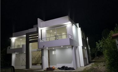 CASA CAMPESTRE LA MESA