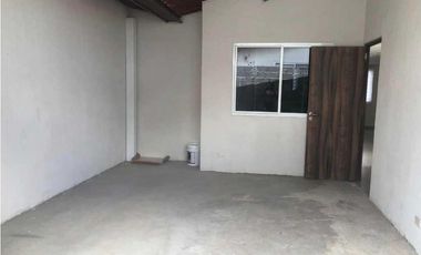 VENDO CASA EN ARRAIJAN LA HACIENDA