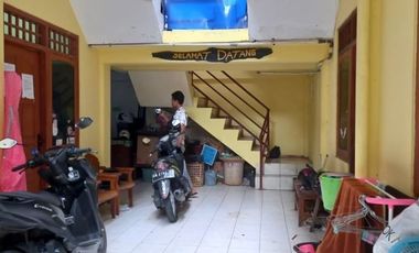 DIJUAL KOST MURAH 18 KT 100 METER DARI UTY JOGJA