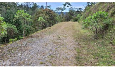 Venta de Lote En Unidad Cerrada Juanito Laguna El Retiro