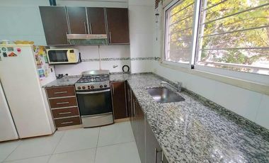 VENTA DUPLEX 4 AMBIENTES CON COCHERA VICENTE LOPEZ