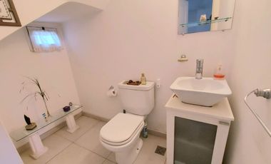 VENTA DUPLEX 4 AMBIENTES CON COCHERA VICENTE LOPEZ