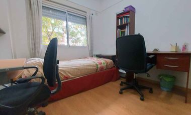 VENTA DUPLEX 4 AMBIENTES CON COCHERA VICENTE LOPEZ