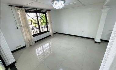 Vendo casa barrio Ciudad Jardín en Barranquilla