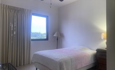 Venta de apartamento en Clayton-Albrook, Ph Embassy Village