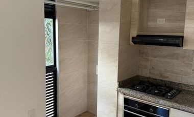 VENTA APARTAMENTO PUERTO MADERO GIRON 40 M. Cod V12299