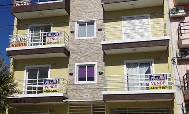 Departamento en venta en Isidro Casanova
