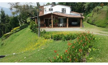 Casa  finca en venta en la Estrella Antioquia