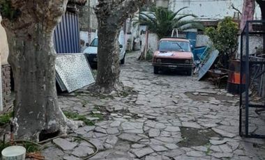 CASA PH DE 3 AMBIENTES A RECICLAR C/ COCHERA EN VENTA - MORON CENTRO