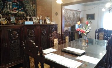 Chalet en Zona San Juan/ Estado original