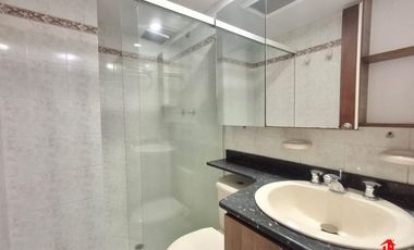 apartamento en arriendo/venta en laureles. Cod V6487