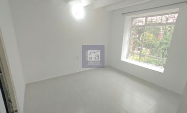 COD. 6050 - SE ARRIENDA CASA - BARRIO: SAN TELMO