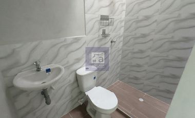 COD. 6050 - SE ARRIENDA CASA - BARRIO: SAN TELMO