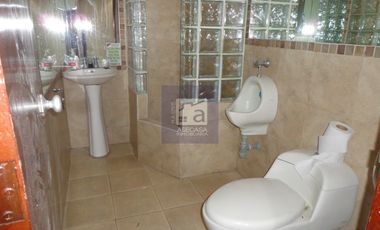 COD. 5823 - SE ARRIENDA CASA - BARRIO: SOTOMAYOR