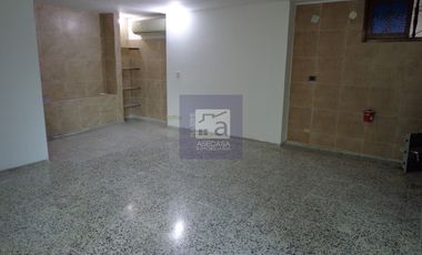 COD. 5823 - SE ARRIENDA CASA - BARRIO: SOTOMAYOR
