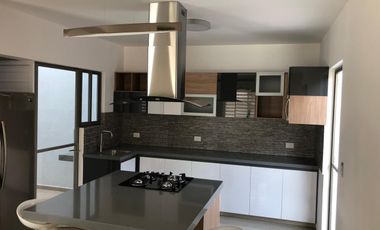 Venta de casa nueva en privada al sur de Cuernavaca $4,100,000.00