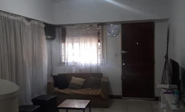 CASA CON GALPON INDUSTRIAL