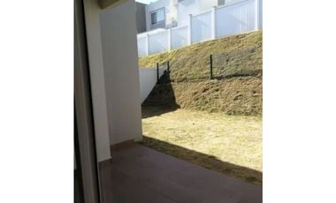 SE VENDE CASA PASEO DEL NORTE PH VICTORIA CON LNEA BLANCA