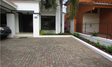 Venta: Casa 3 recámaras en Altos de Panamá