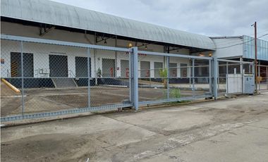 ISC - GALERA ZONA INDUSTRIAL - MILLA 8 (1250 M2) - PH