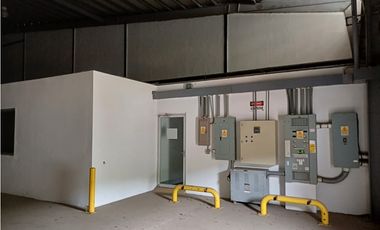 ISC - GALERA ZONA INDUSTRIAL - MILLA 8 (1250 M2) - PH