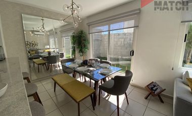 Casa en Venta al Poniente Fracc. Triana