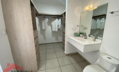 Casa en Venta al Poniente Fracc. Triana
