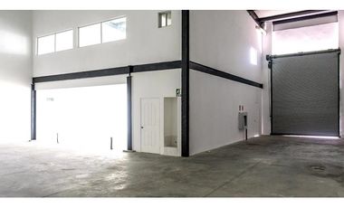 VENTA de Galera en TOCUMEN!! >>500 mt2<<