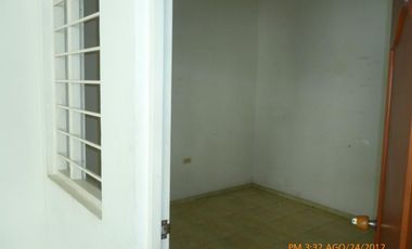 casa en venta en guaimaral. Cod V10511