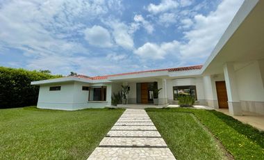 casa campestre en arriendo en pance. Cod A305