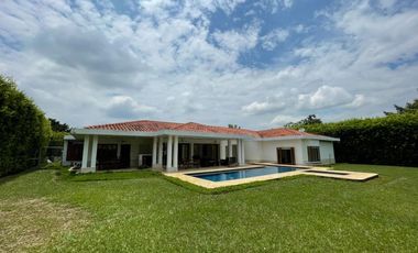 casa campestre en arriendo en pance. Cod A305
