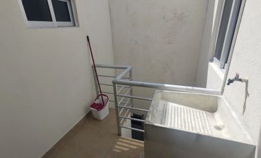 Casa en venta 4 Recámaras una en P.B. Fracc. Palmas, Medellín de Bravo $2850000