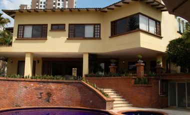 casa en venta en pinares. Cod V19845