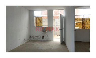 Alquilo Casa Urbanizacion Palma Real  Reque