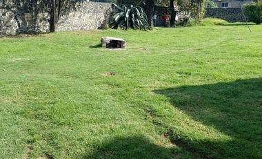 CASA Y TERRENO CERCA DE CLUB MONTESUR