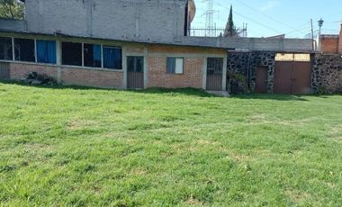 CASA Y TERRENO CERCA DE CLUB MONTESUR
