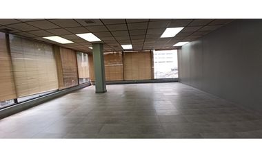 SE ALQUILA OFICINA  EN BELLA VISTA  ZONA BANCARIA -I.G.