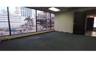 SE ALQUILA OFICINA  EN BELLA VISTA  ZONA BANCARIA -I.G.