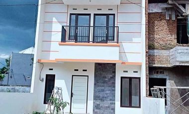 Rumah Suhat dekat Kampus Brawijaya De Saxofone