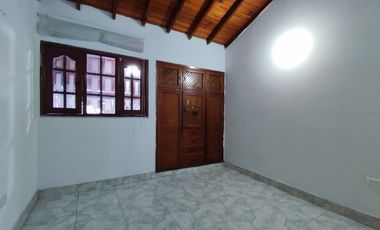 casa en arriendo en niza. Cod A24104